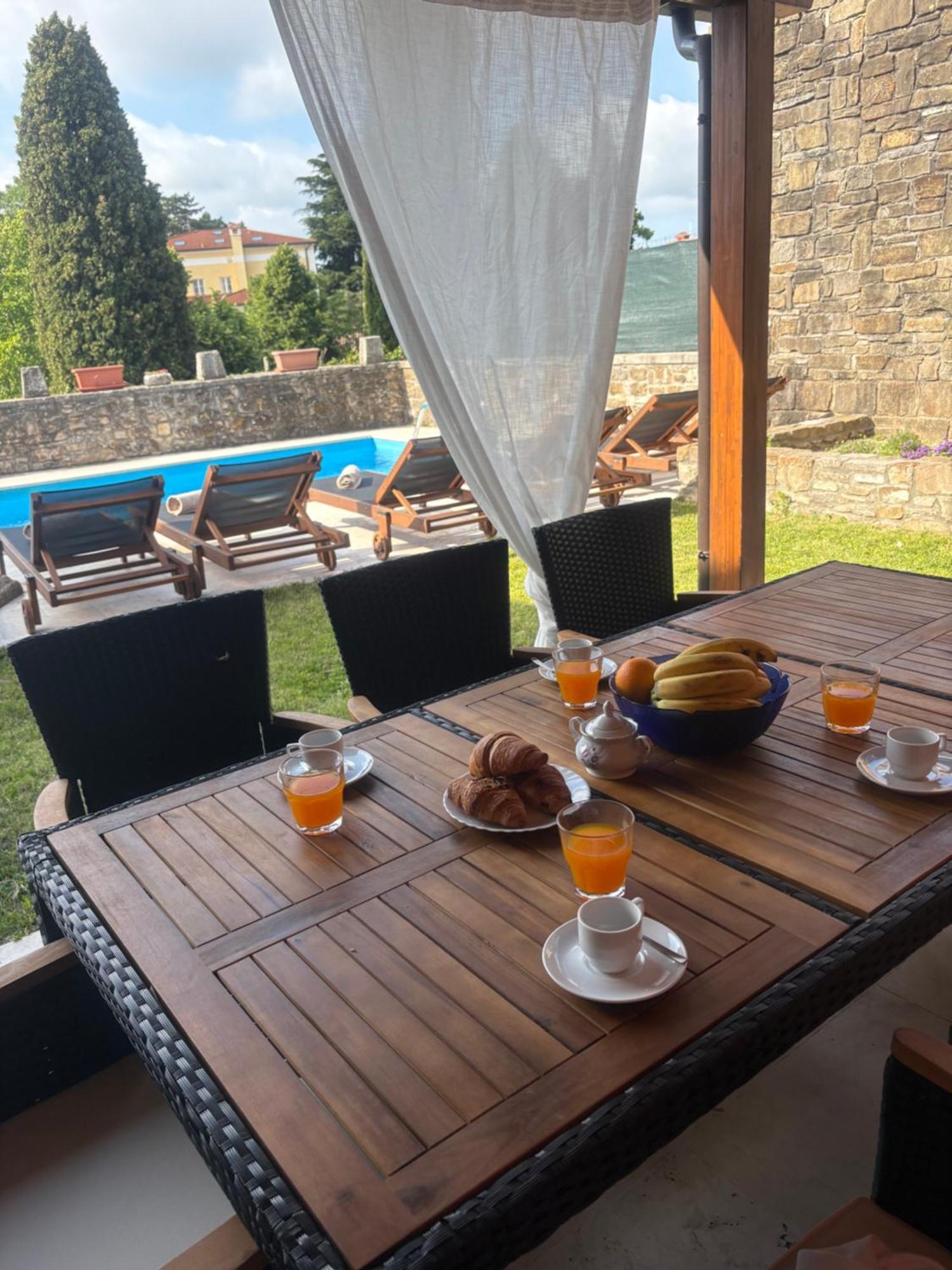 Villa Letizia Oprtalj Екстериор снимка